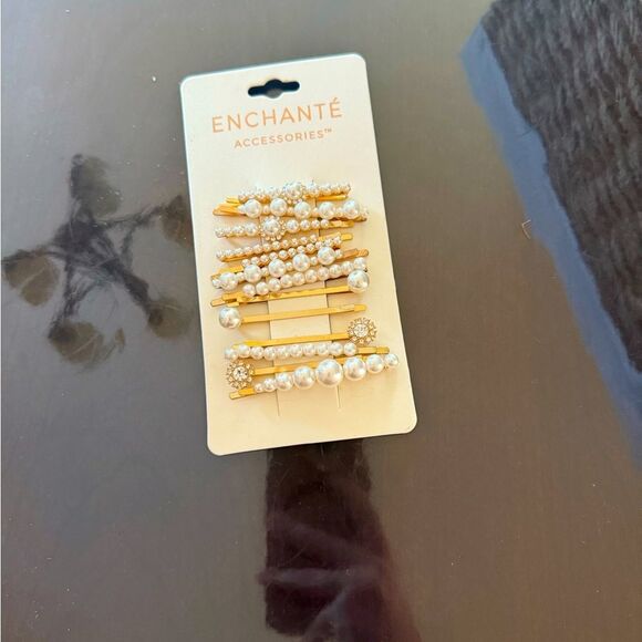 Enchanté Gold and Pearl Hair Clips Set - Picture 1 of 1